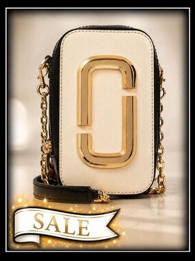 Marc Jacob’s Hot Shot Crossbody